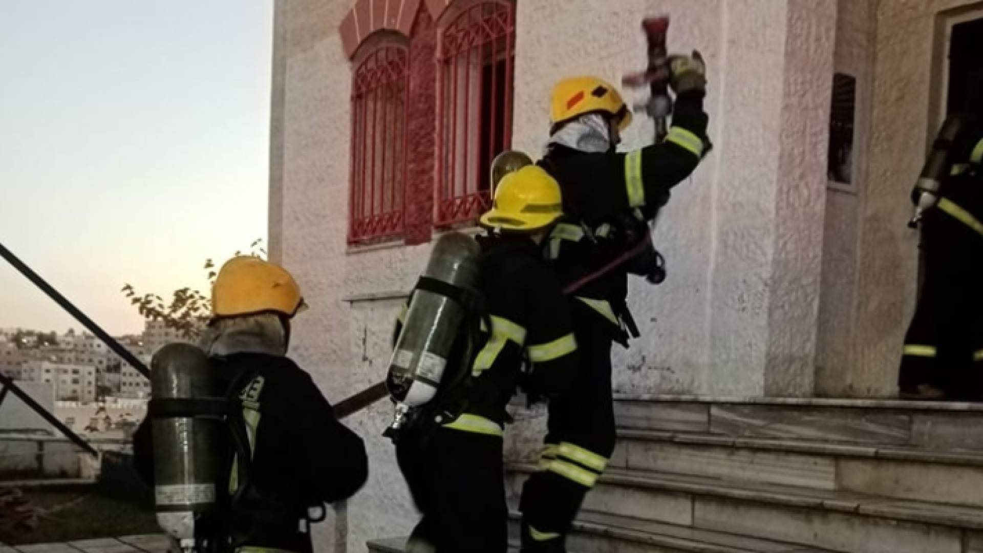 الدفاع المدني - أرشيفية