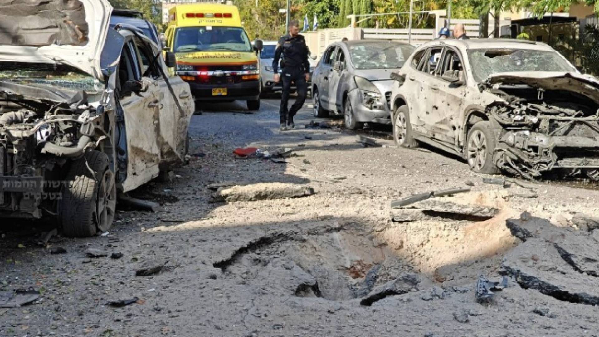 سقوط أحد صواريخ المقاومة الفلسطينية في تل أبيب