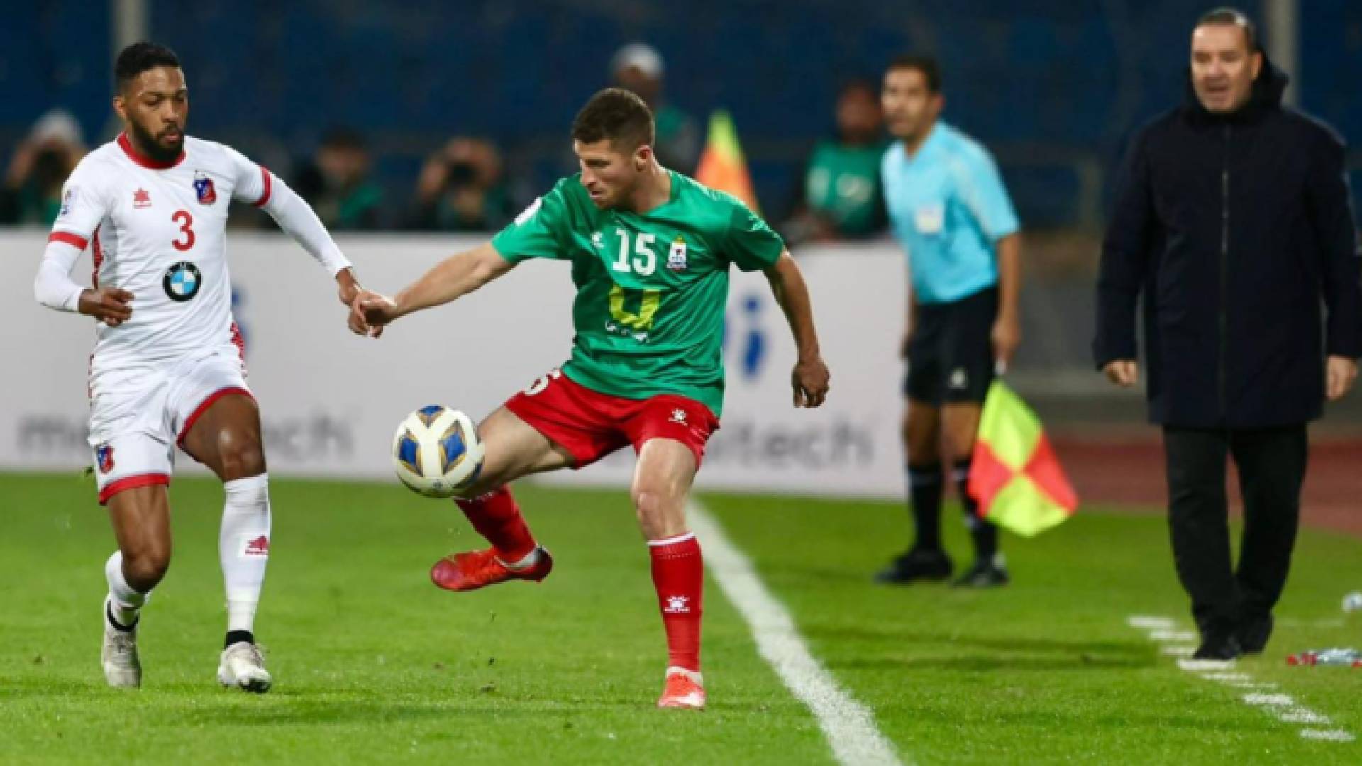 أنس العوضات