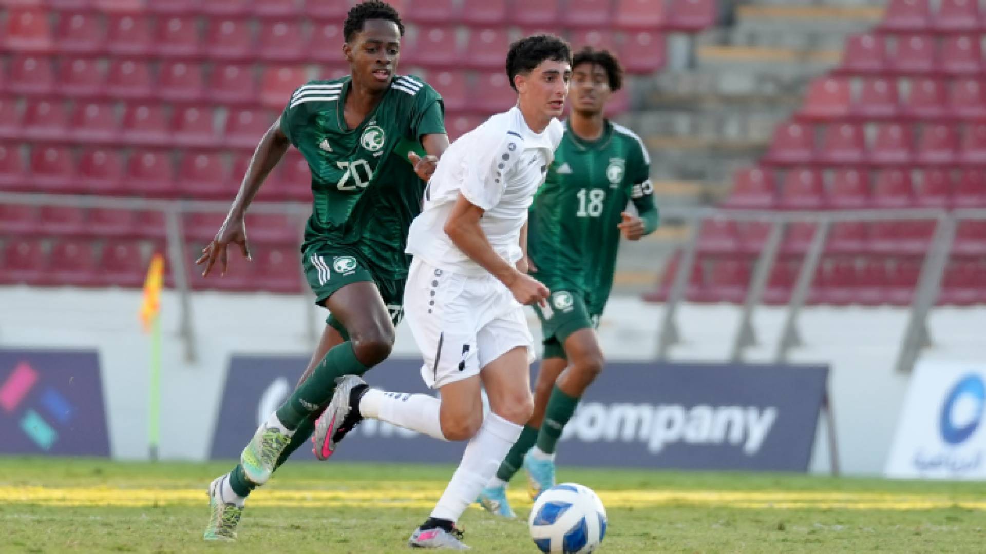 من مباراة المنتخب الوطني مع السعودية