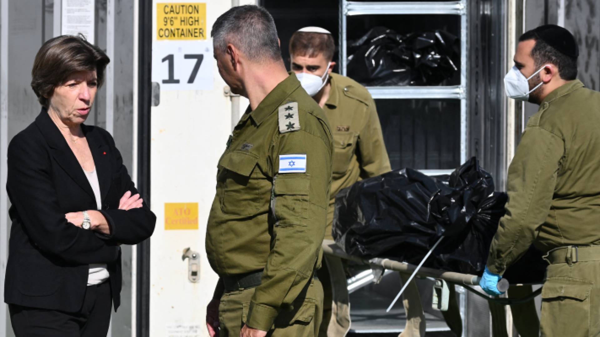 نقل قتل جيش الاحتلال إلى الثلاجات