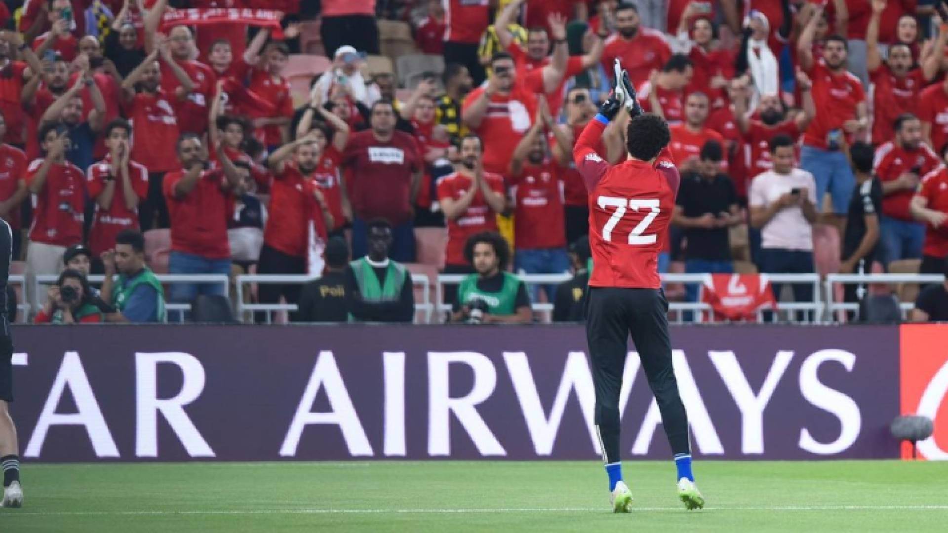 لاعب الأهلي المصري بالقميص رقم 72