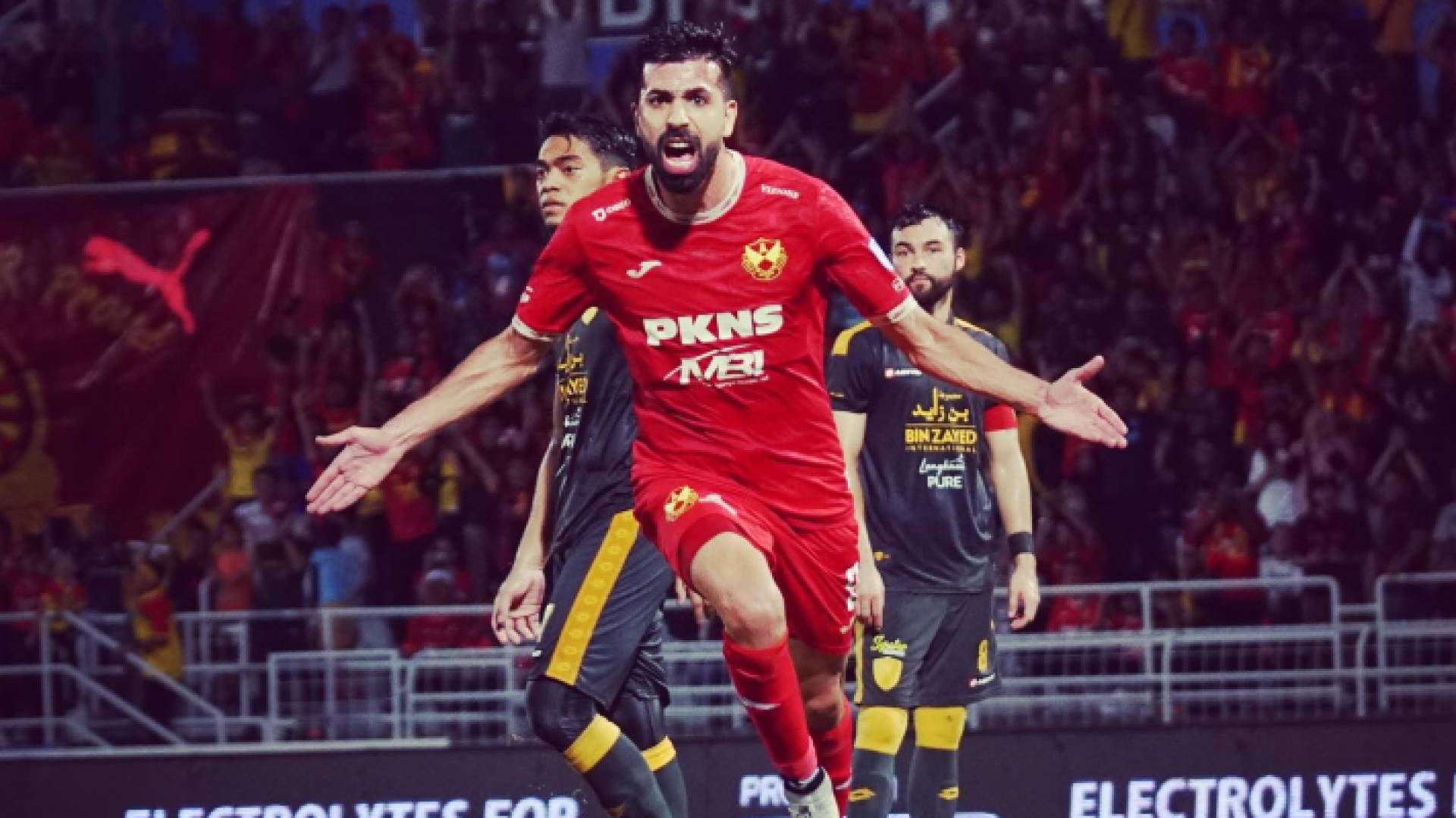 لاعب المنتخب الوطني نور الروابدة