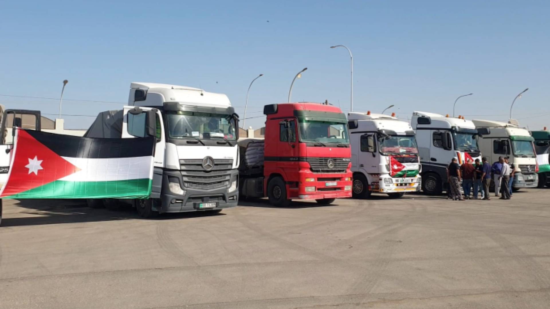 مساعدات اغاثية أردنية لغزة