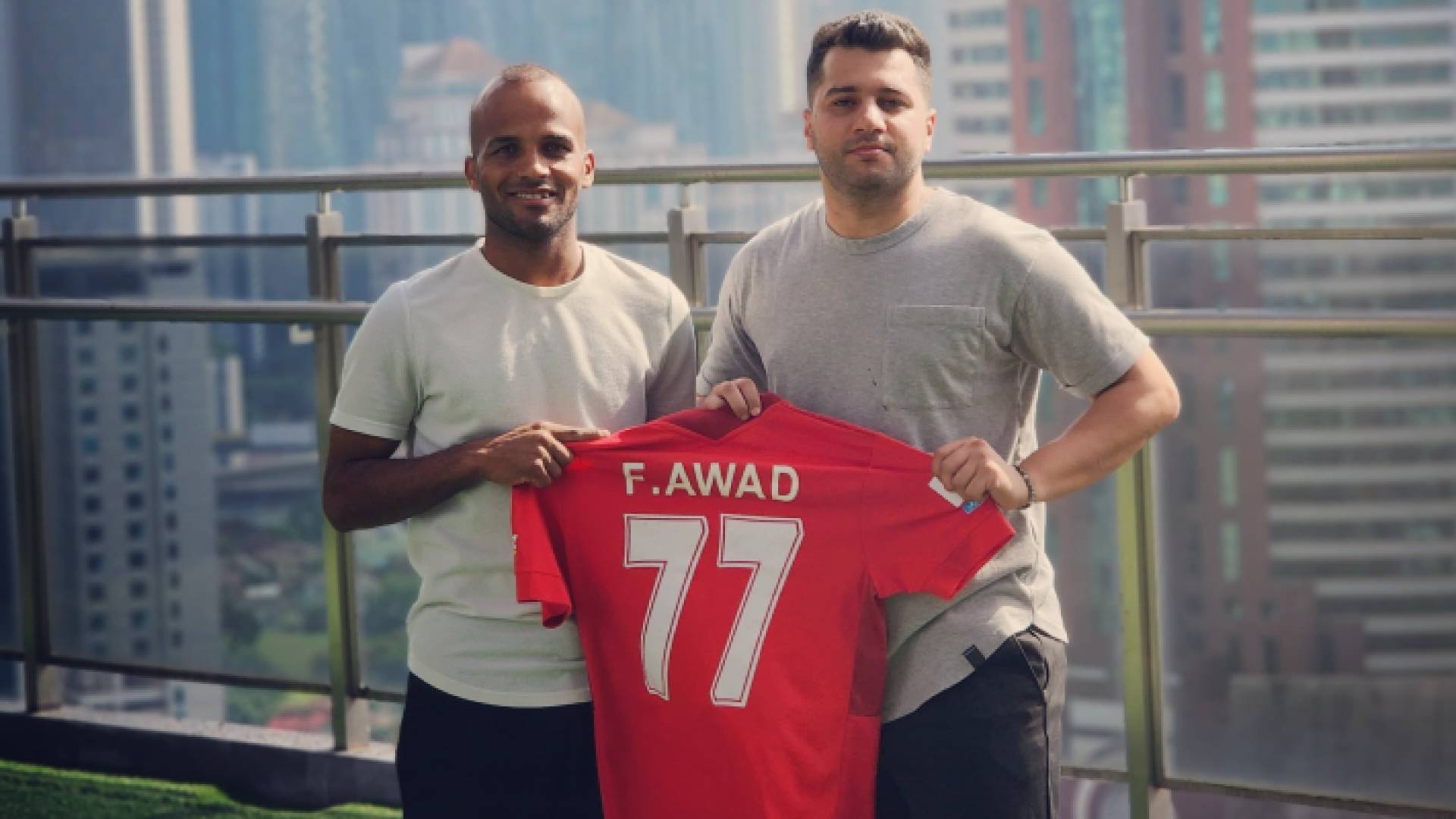 اللاعب فادي عوض ووكيل أعماله علي الضعيفي