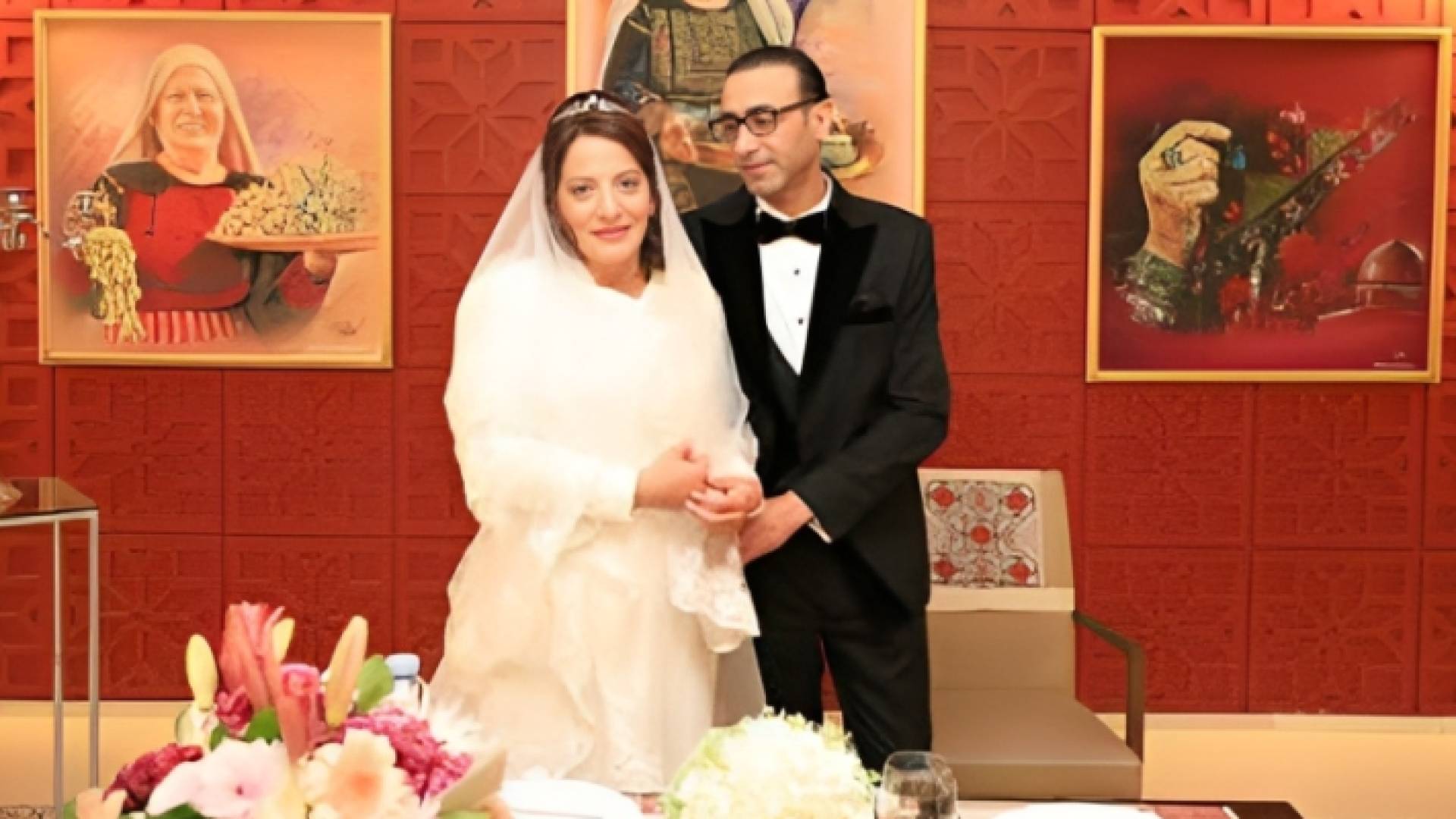 الدكتور الأكاديمي رامز أبو حصيرة الذي قرر التبرع بتكاليف حفل زفافه للأهل في قطاع غزة