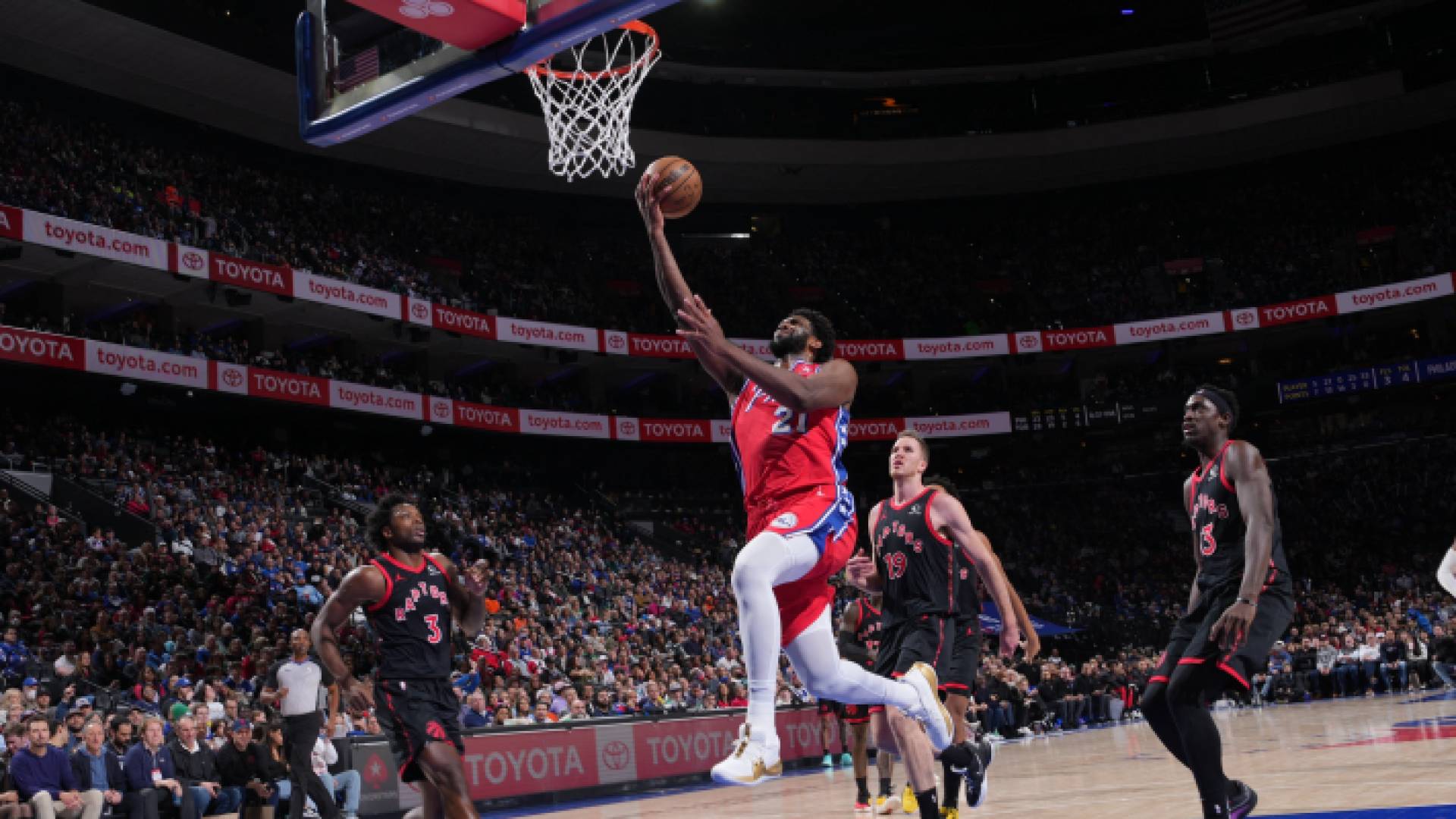 الكاميروني جويل إمبيد