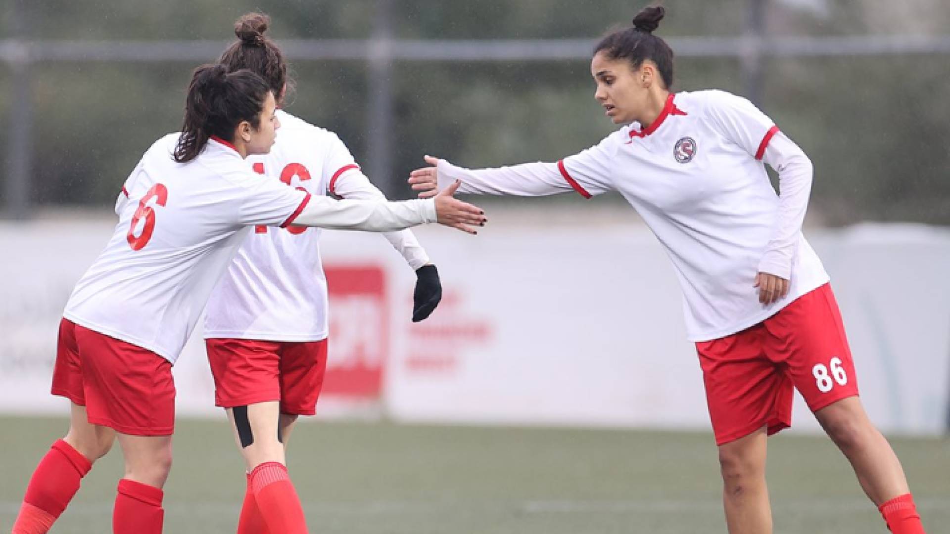 من المنافسات