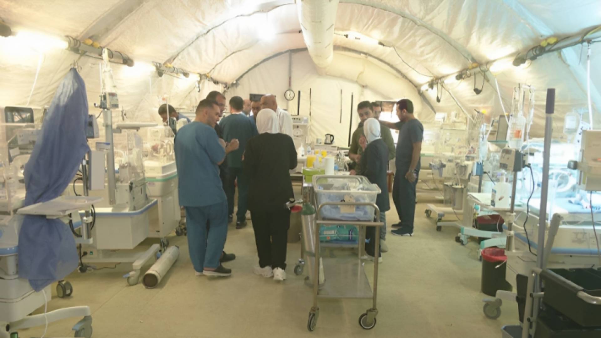 الكوادر الطبية في المستشفى الميداني الأردني الخاص/2 جنوبي غزة