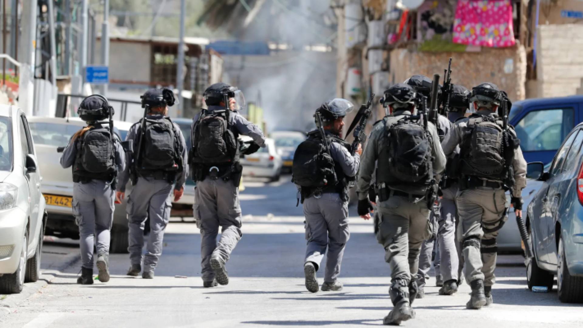 قوات الاحتلال الإسرائيلي اثناء محاولتها اقتحام الضفة الغربية