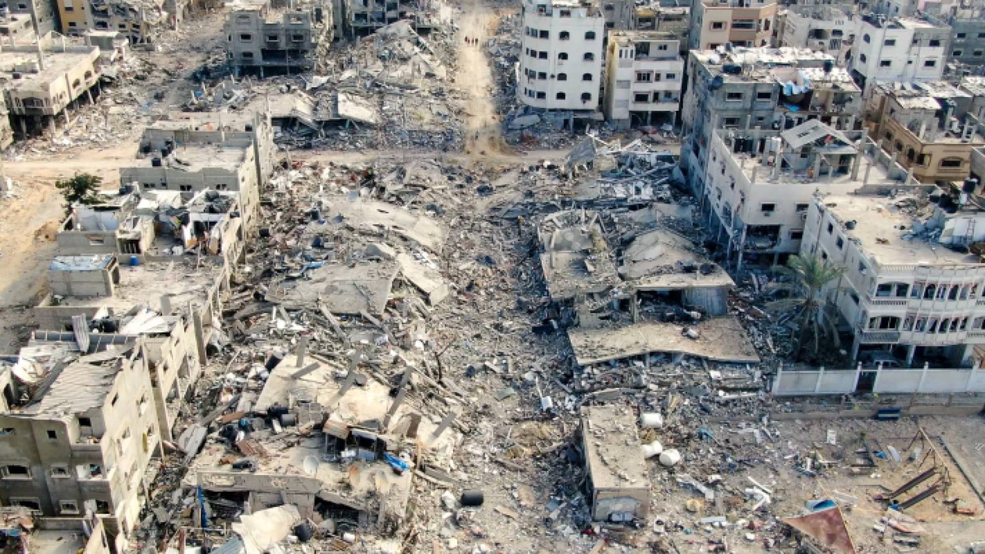 الاحتلال يواصل استهداف المنازل والأماكن الأثرية في غزة