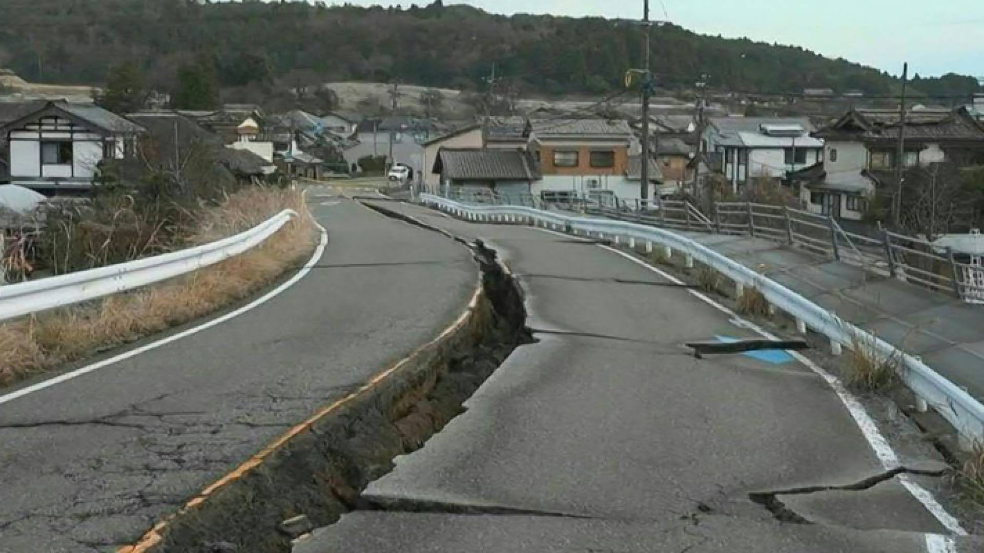 اليابان: علينا مسابقة الوقت لإنقاذ الأرواح جراء الزلزال