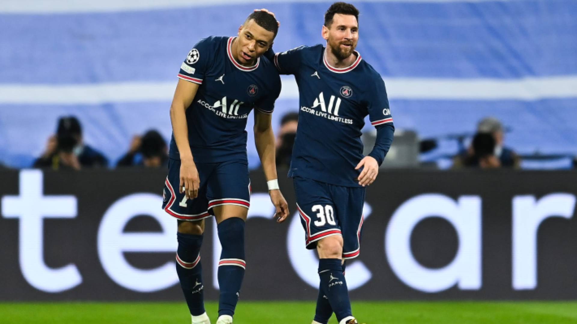 ميسي ومبابي