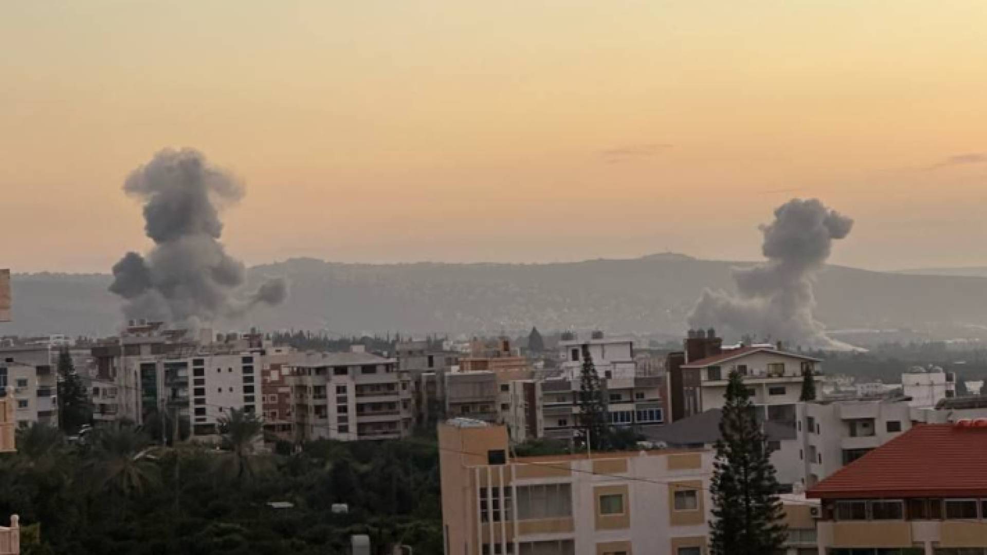 الاحتلال يستهدف صور اللبنانية