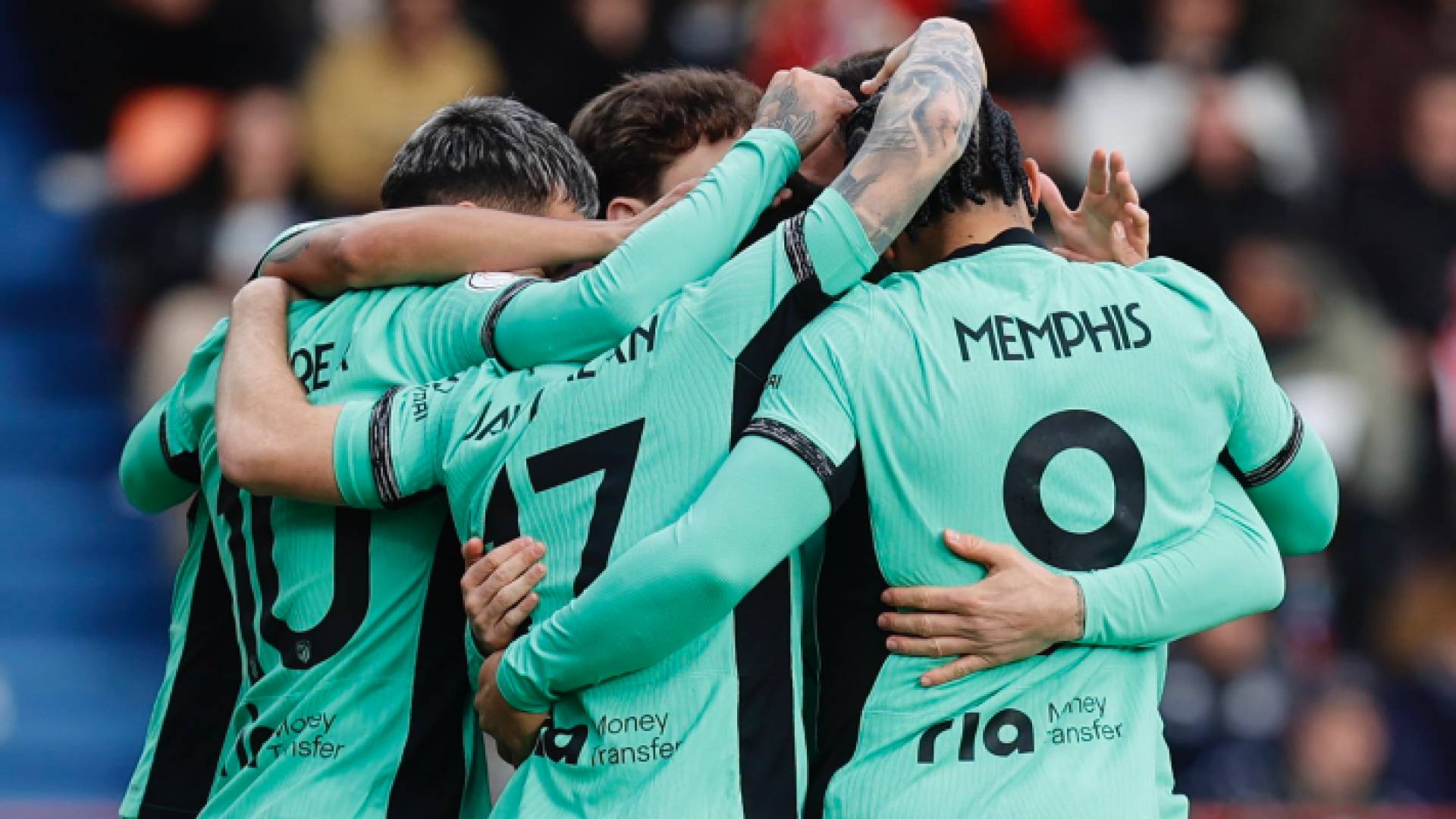 لاعبو أتلتيكو مدريد يحتفلون بهدف