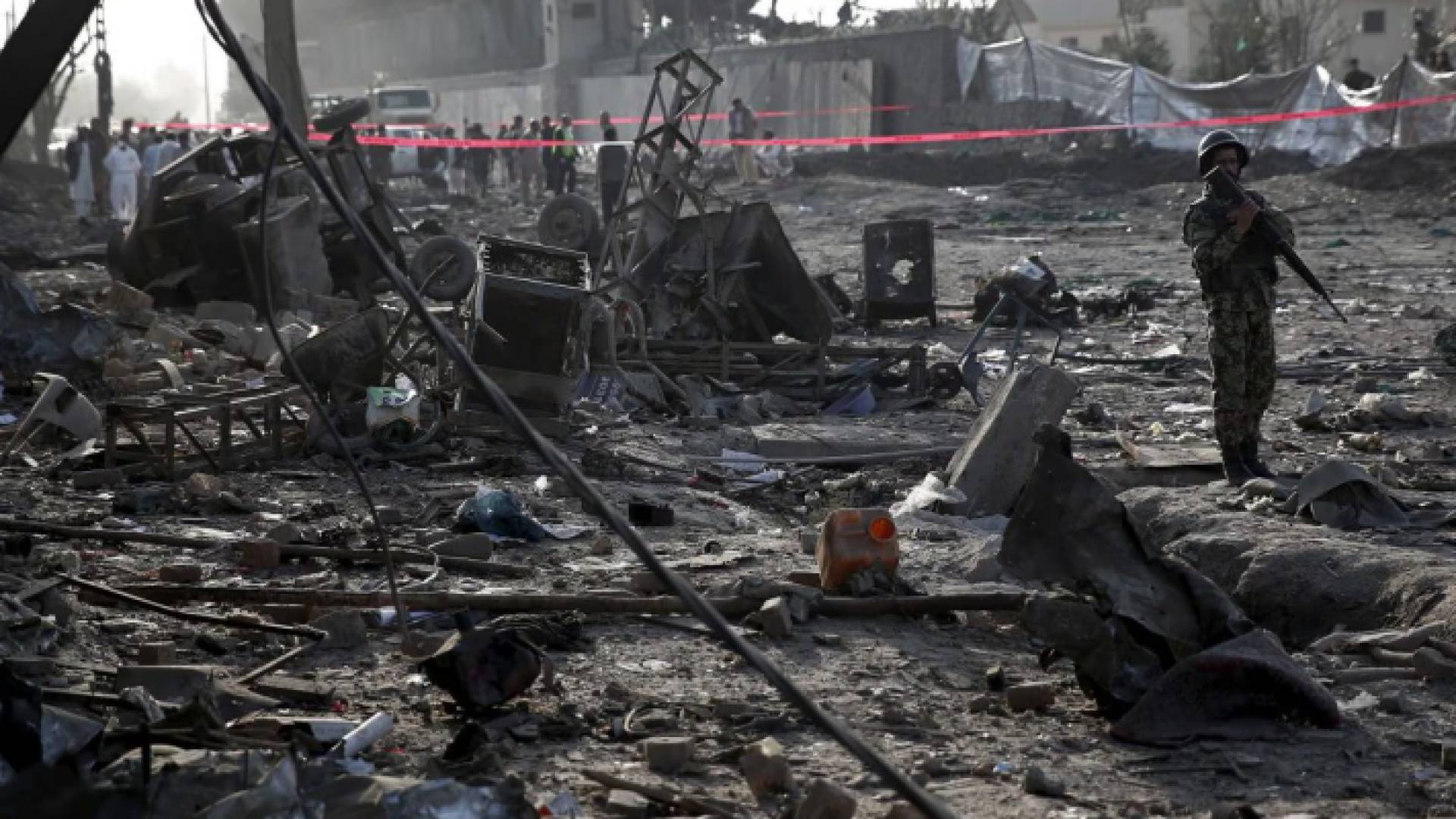 قتل شخصان وأصيب 14 آخرون، السبت جراء تفجير حافلة بكابول