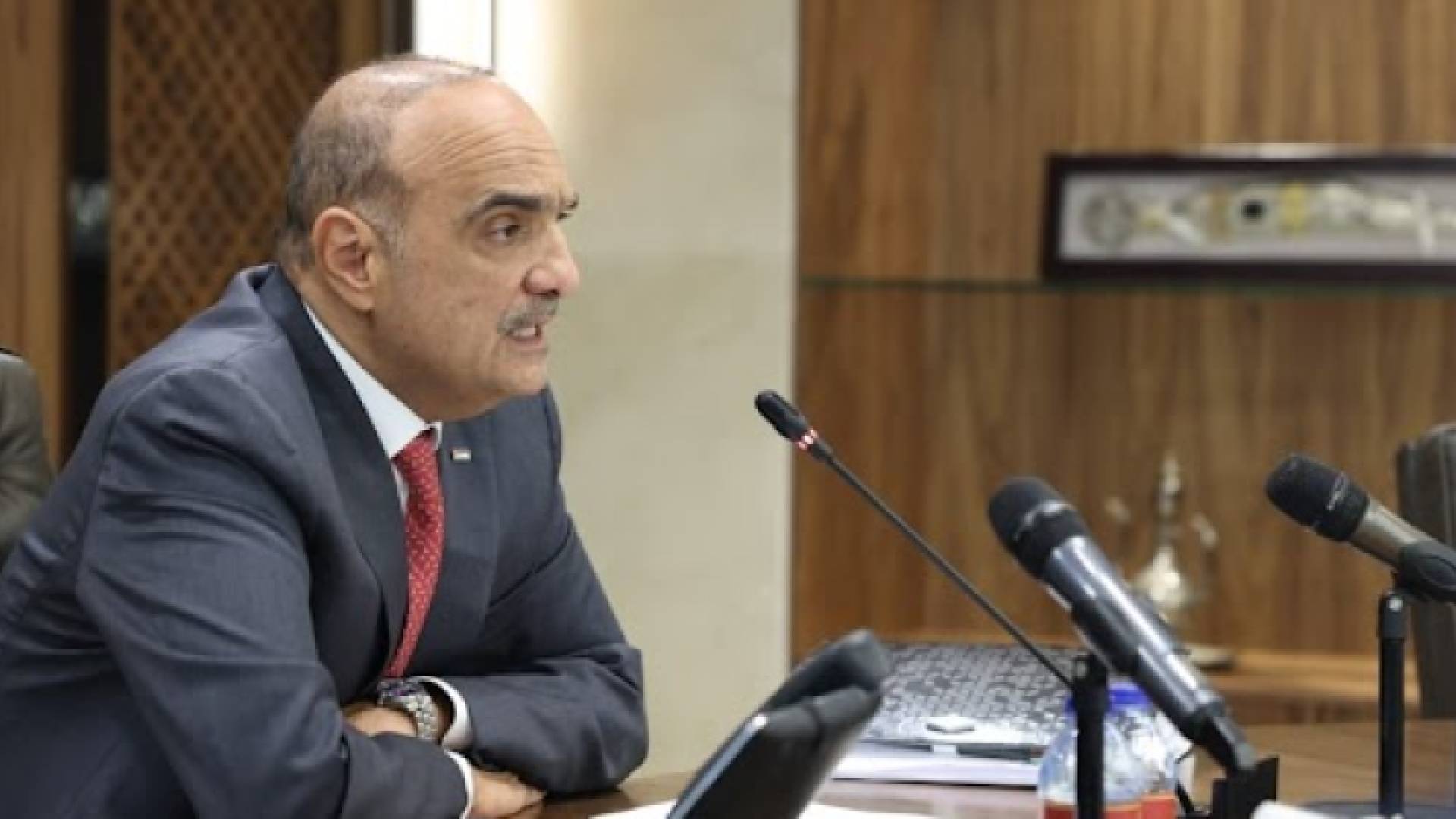 رئيس الوزراء بشر الخصاونة