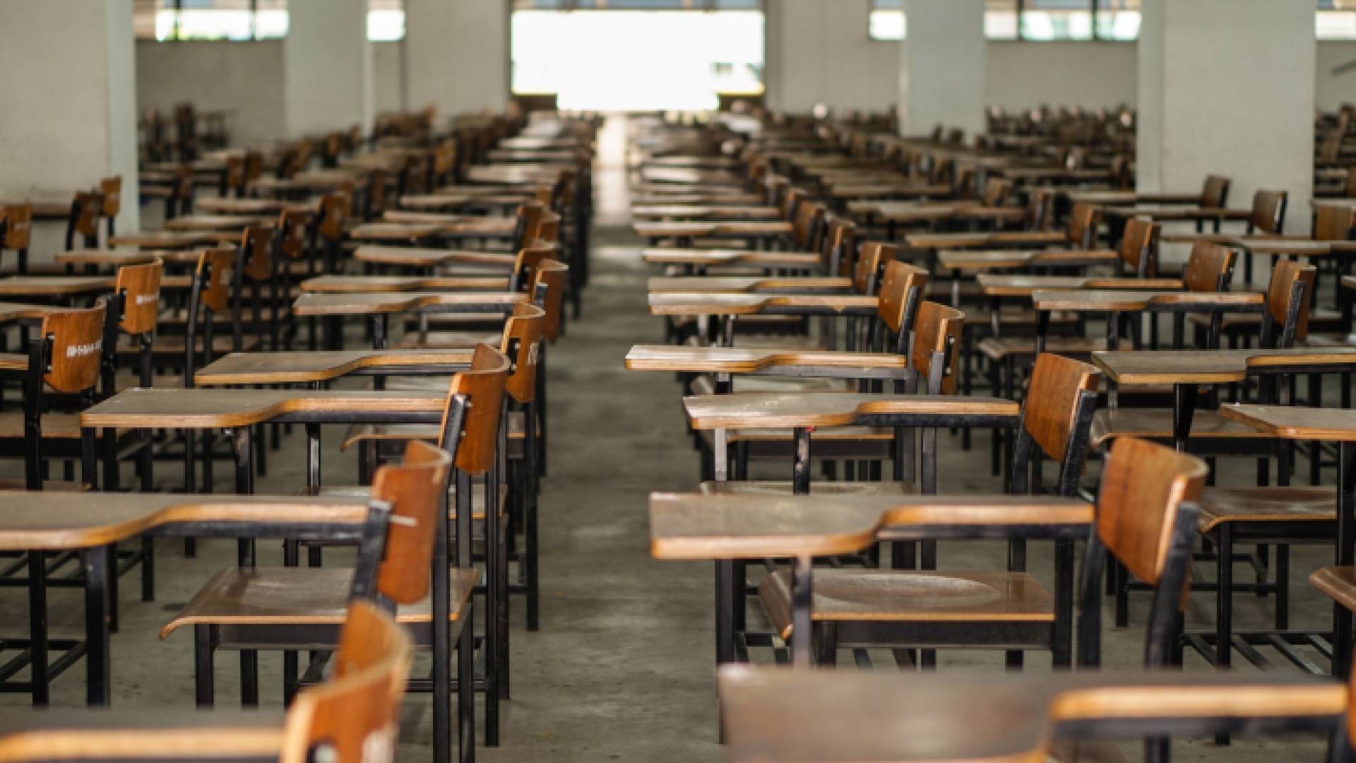 محافظة: يخضع طلبة الصف العاشر هذا العام لمعايير وآلية امتحان الثانوية العامة الجديد