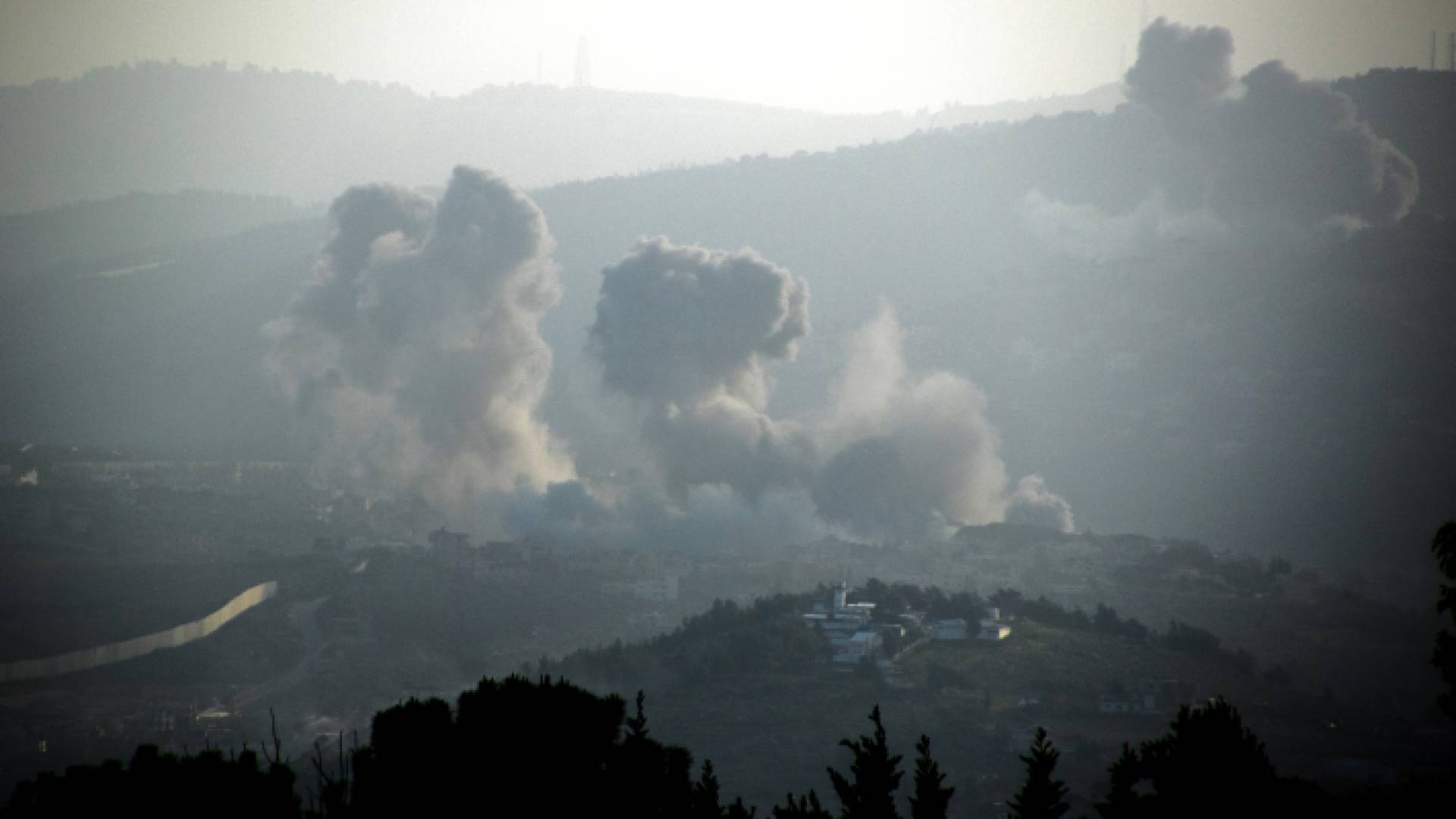 استهداف الاحتلال مناطق في الجنوب اللبناني - AFP