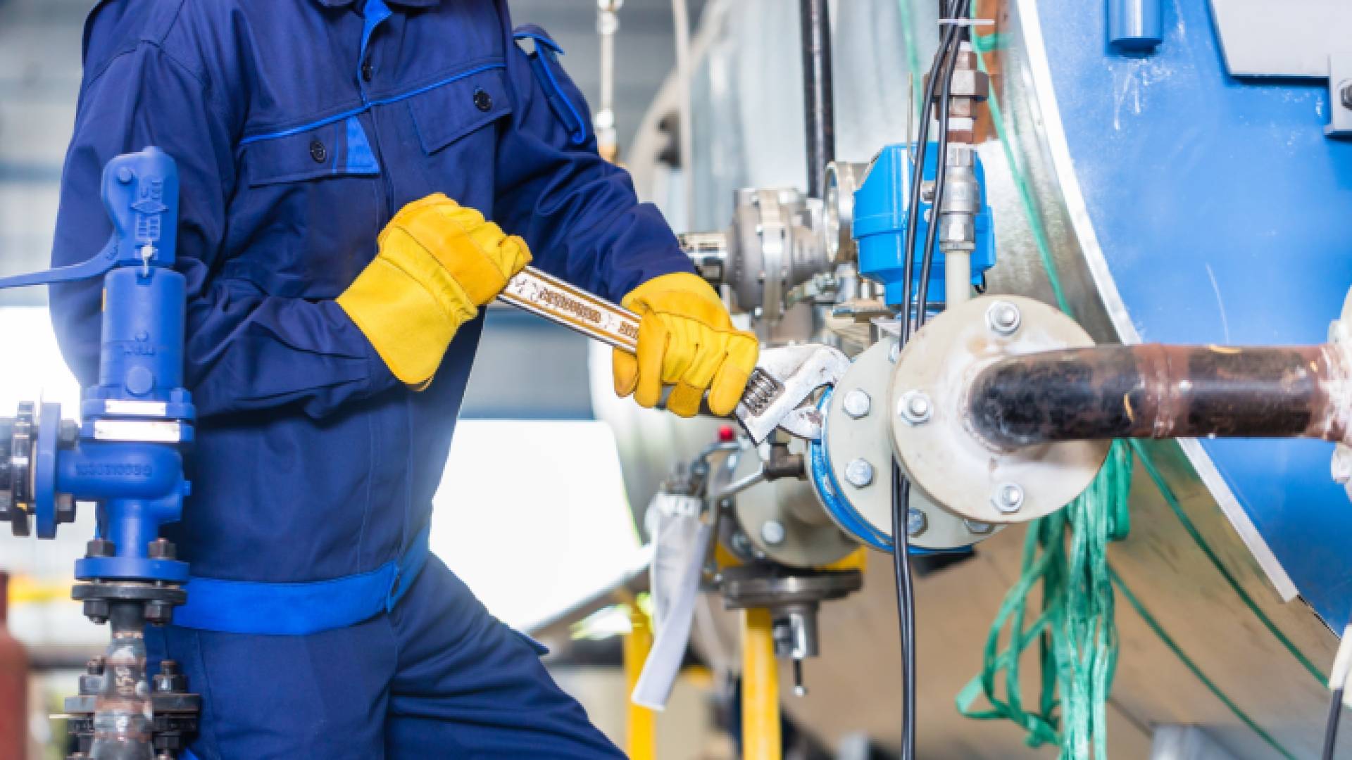 صورة تعبيرية لعامل صناعي