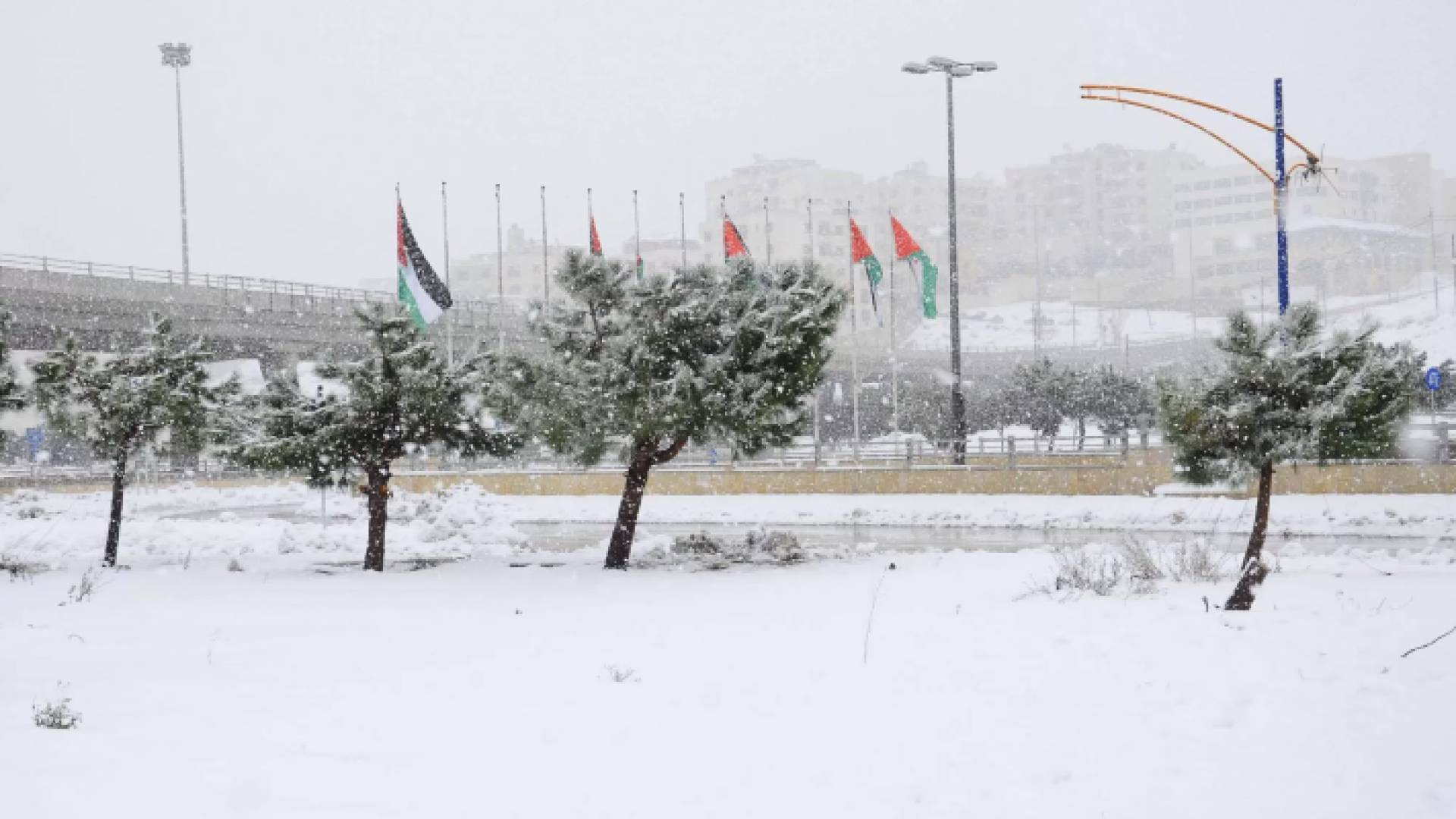 العاصمة عمان تكتسي بالثلج - صور أرشيفية