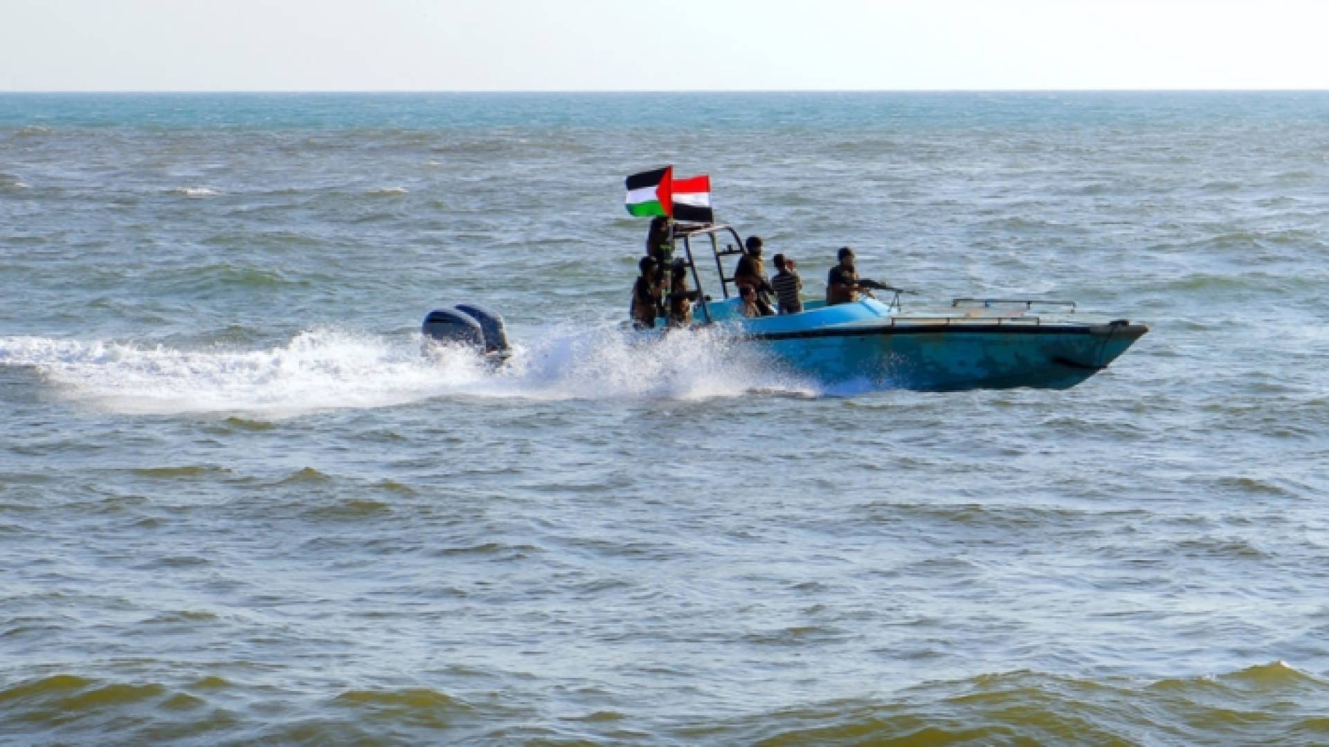 عناصر الحوثي في البحر الأحمر
