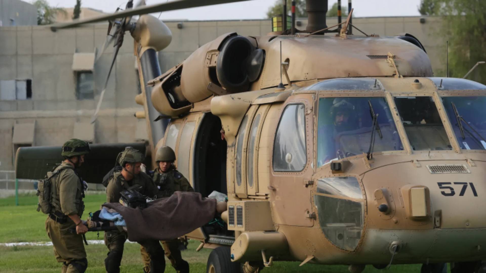 إخلاء قتلى جنود الاحتلال بالطائرات من غزة