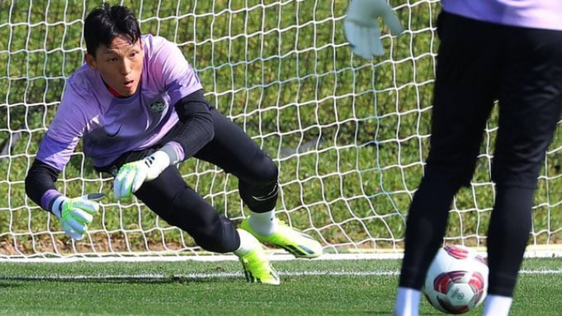 حارس مرمى منتخب كوريا الجنوبية