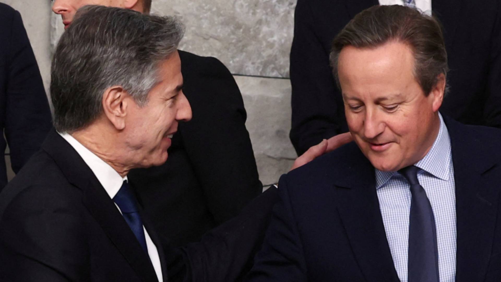 وزير خارجية بريطانيا ووزير الخارجية الأمريكي