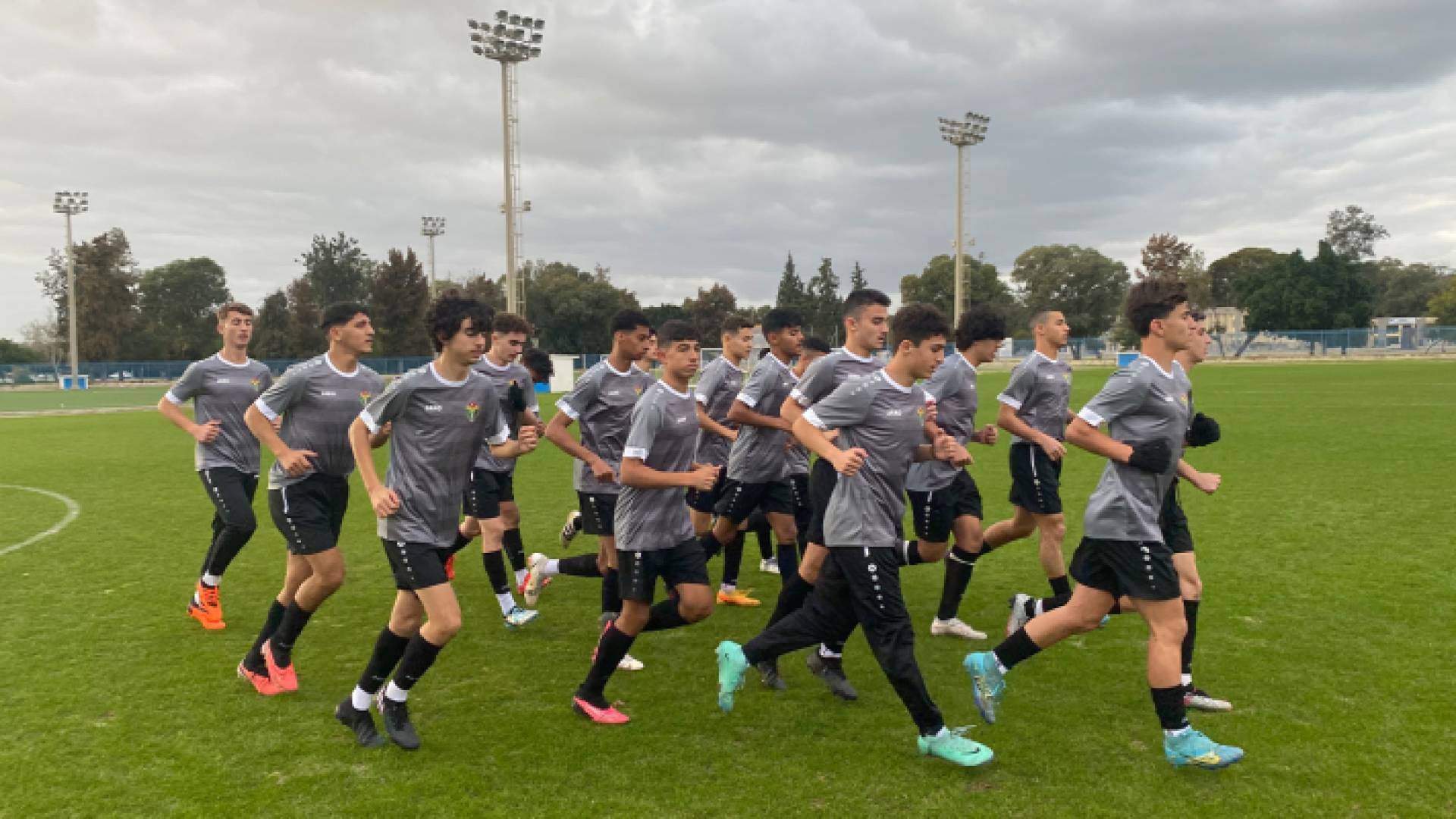 جانب من تدريبات المنتخب الوطني تحت 17