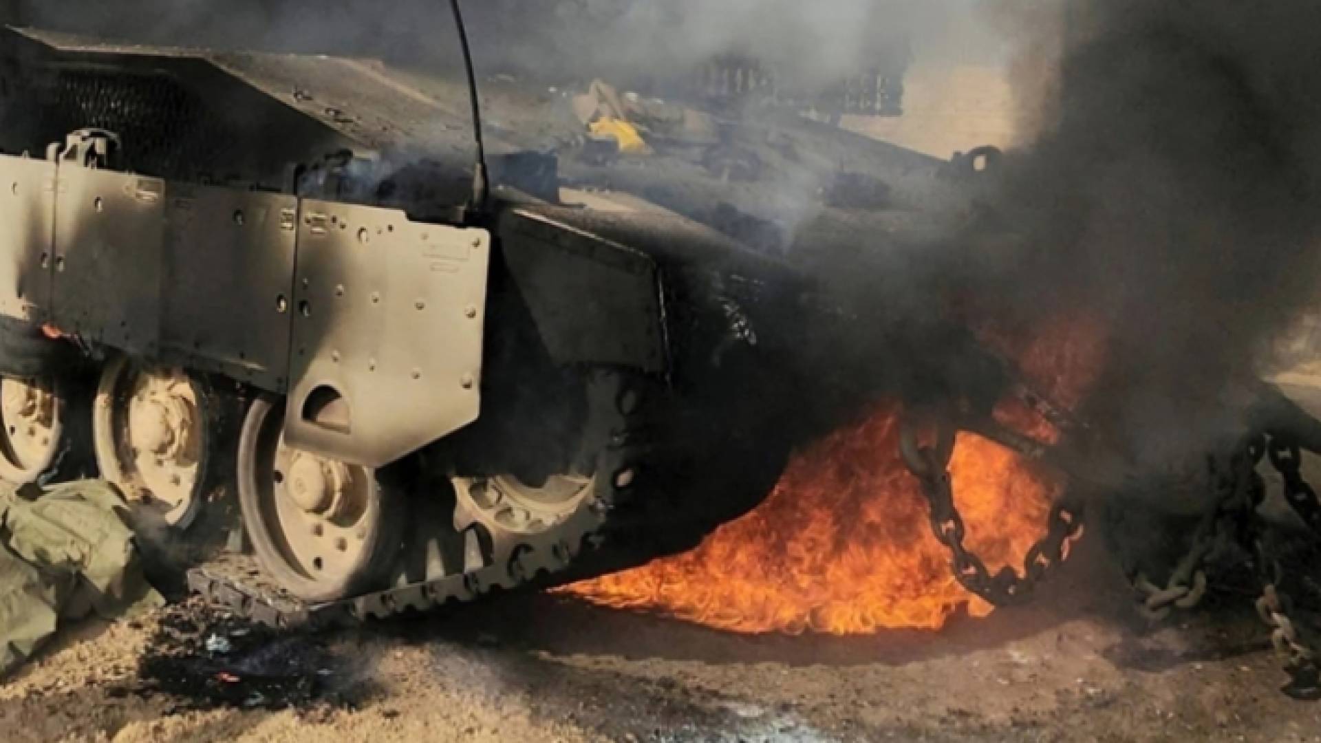 دبابة مدمرة لجيش الاحتلال في غزة