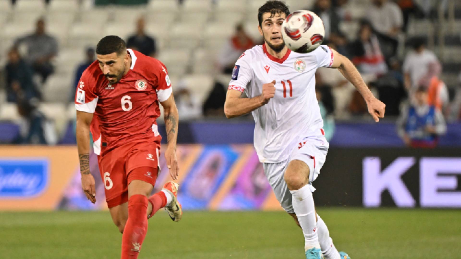 من مباراة لبنان وطاجيكستان