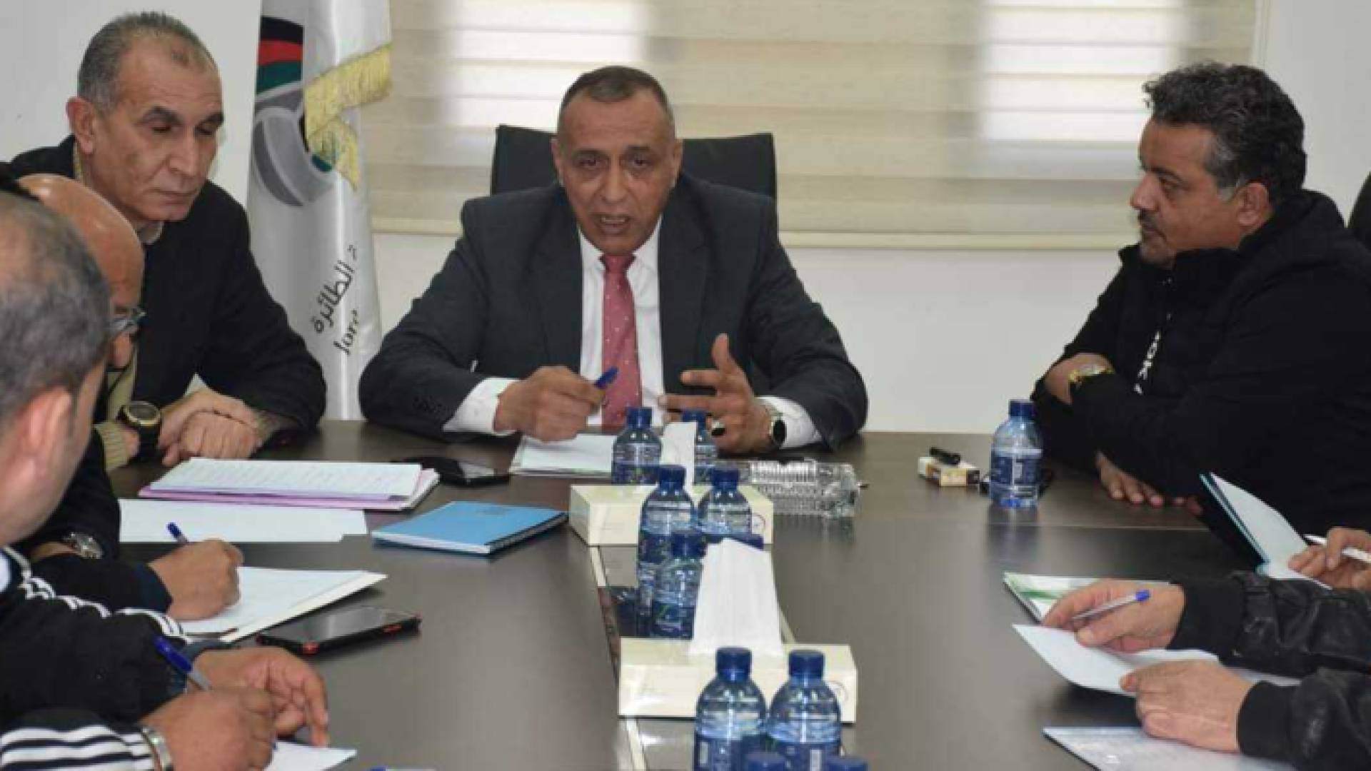 اجتماع اتحاد الطائرة بحضور أعضاء الاتحاد ومدير البطولة