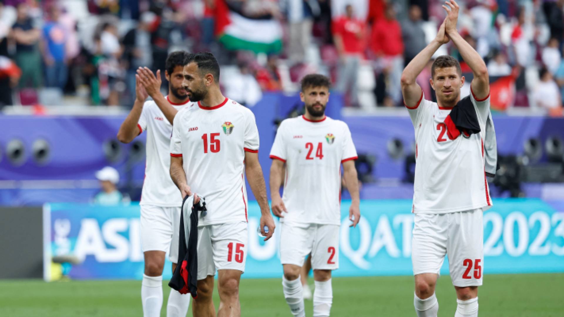 لاعبو المنتخب الوطني