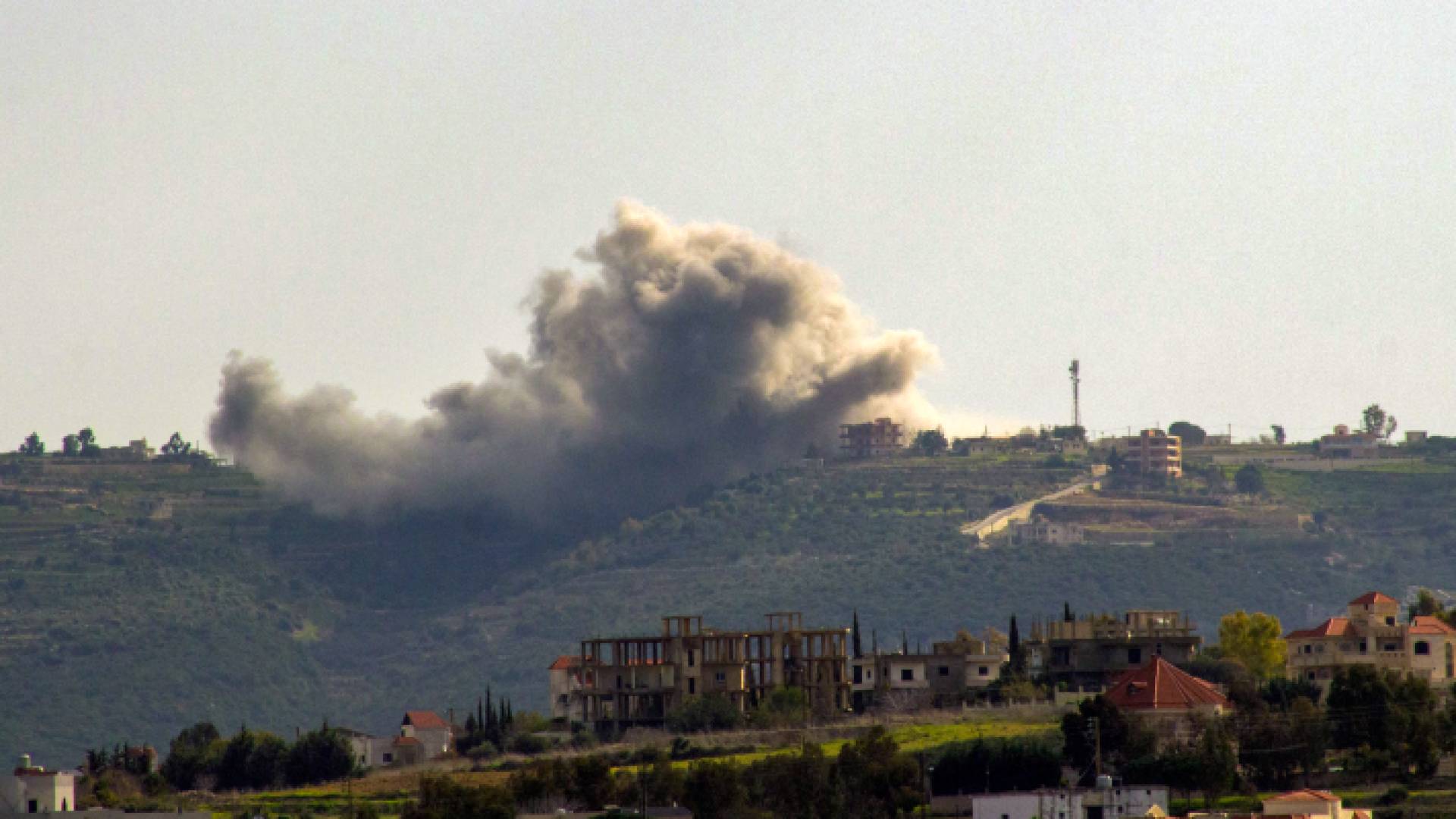 تصاعد الدخان بالقرب من الحدود الجنوب لبنانية والأراضي الفلسطينية المحتلة
