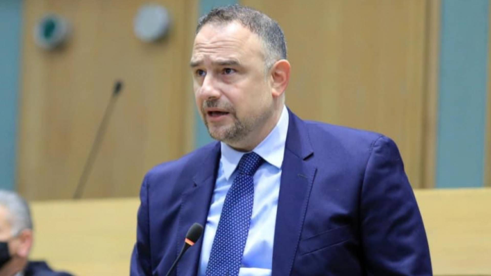 النائب عمر النبر