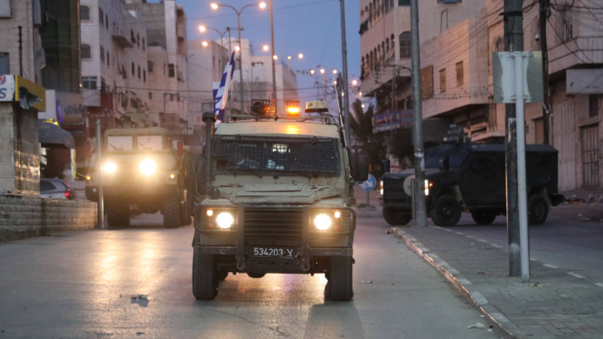 قوات الاحتلال تقتحم الضفة الغربية