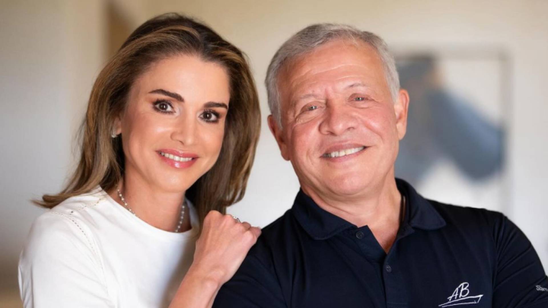 الملكة تهنئ الملك عبدالله بميلاد الملك الـ62