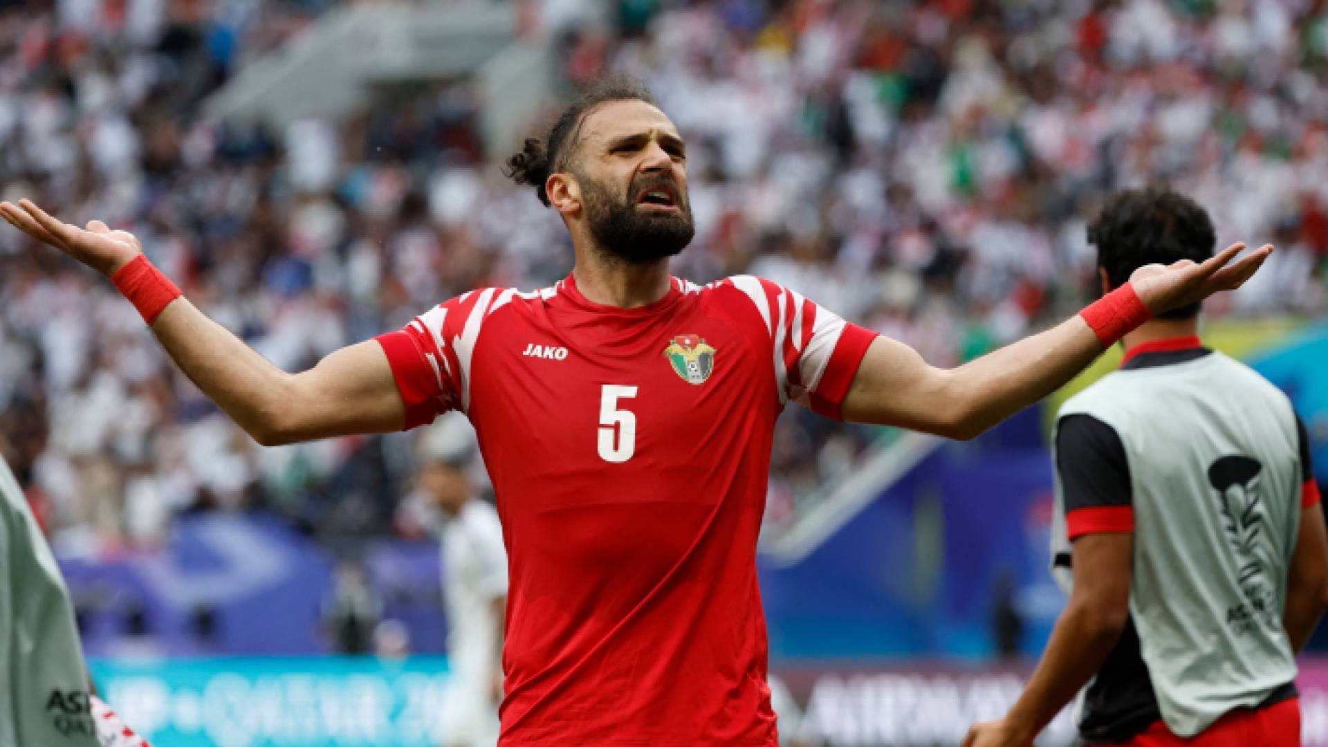 لاعب النشامى يزن العرب