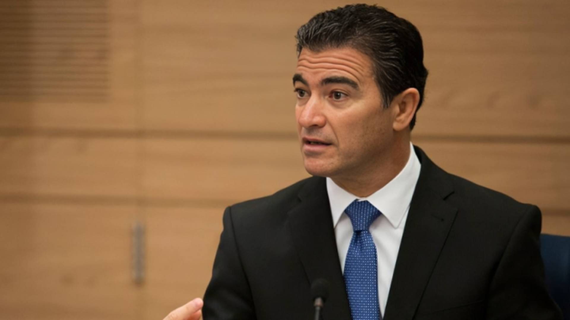 رئيس الموساد السابق في كيان الاحتلال يوسي كوهين