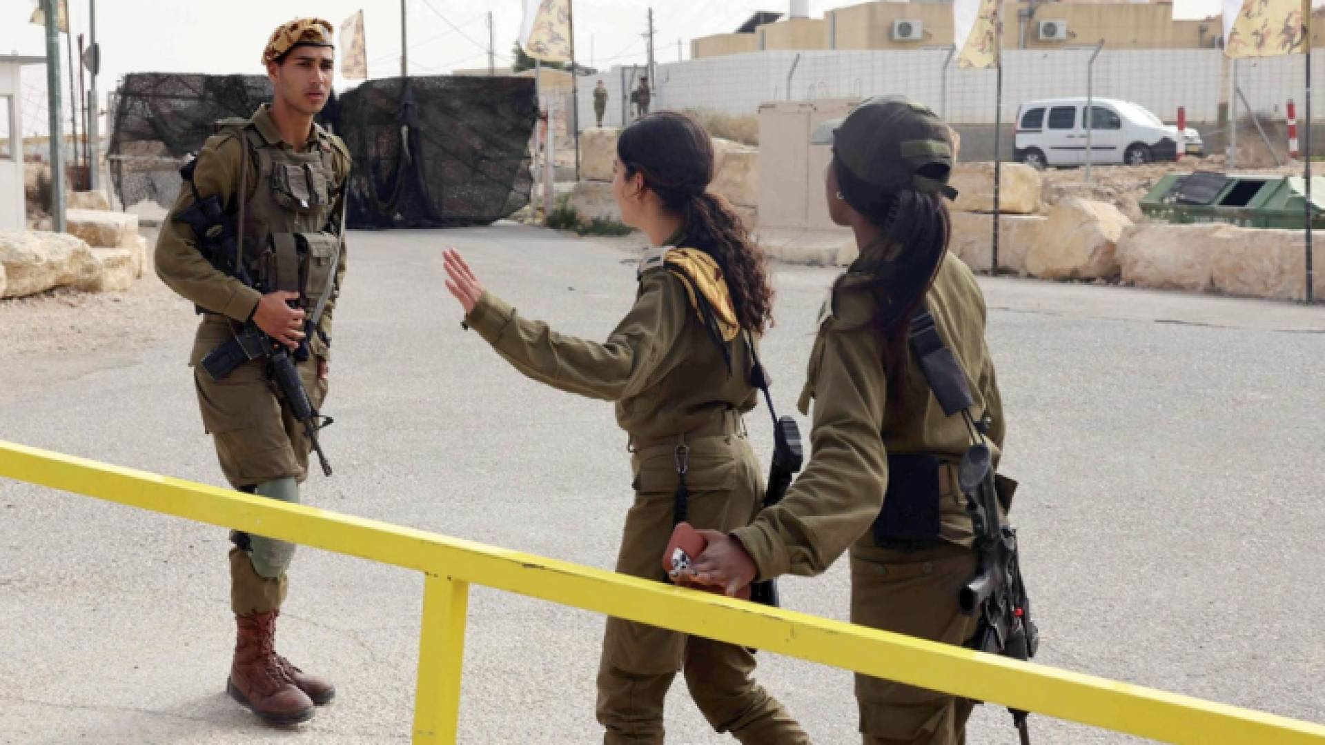 جنود احتلال