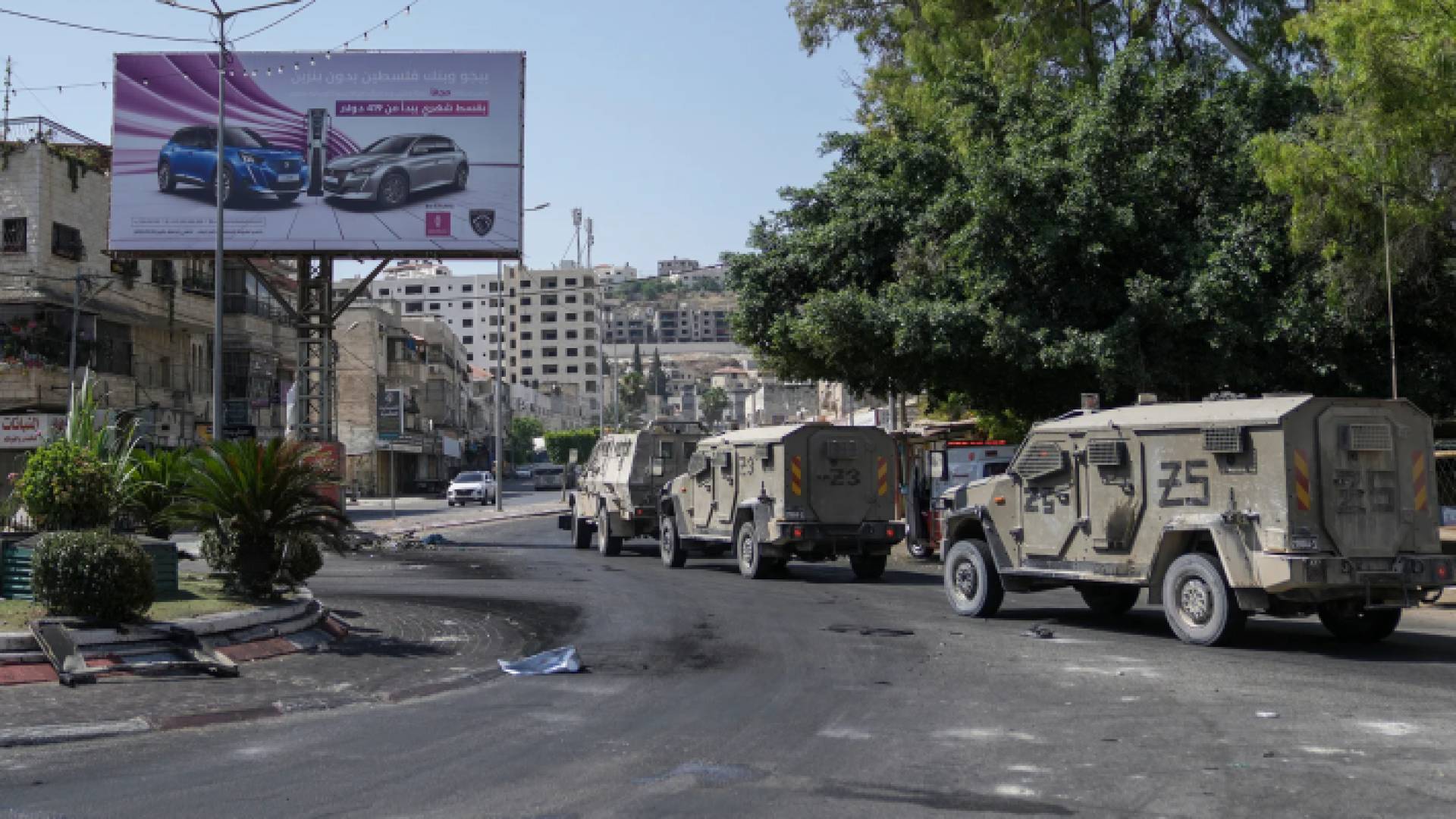 قوات الاحتلال خلال اقتحام مدن فلسطينية