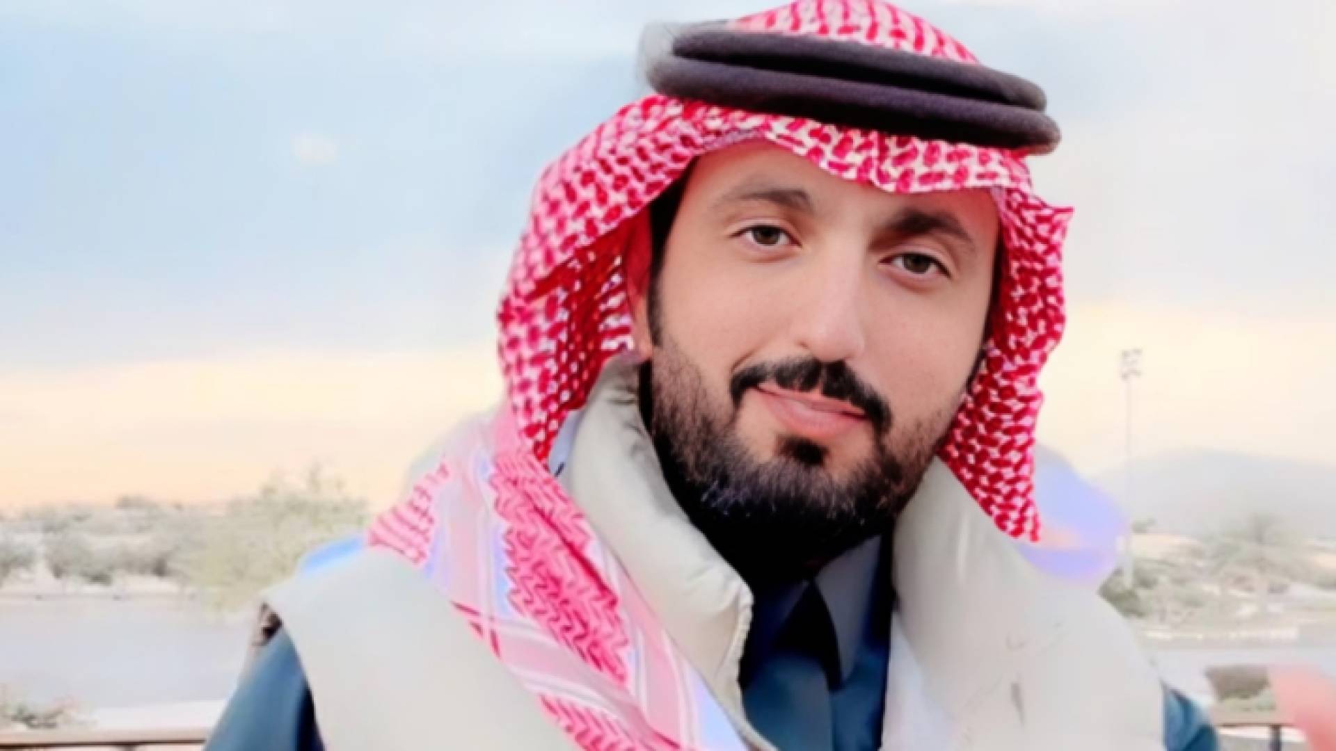 الخبير الاقتصادي ابوبتال علي عبد الله