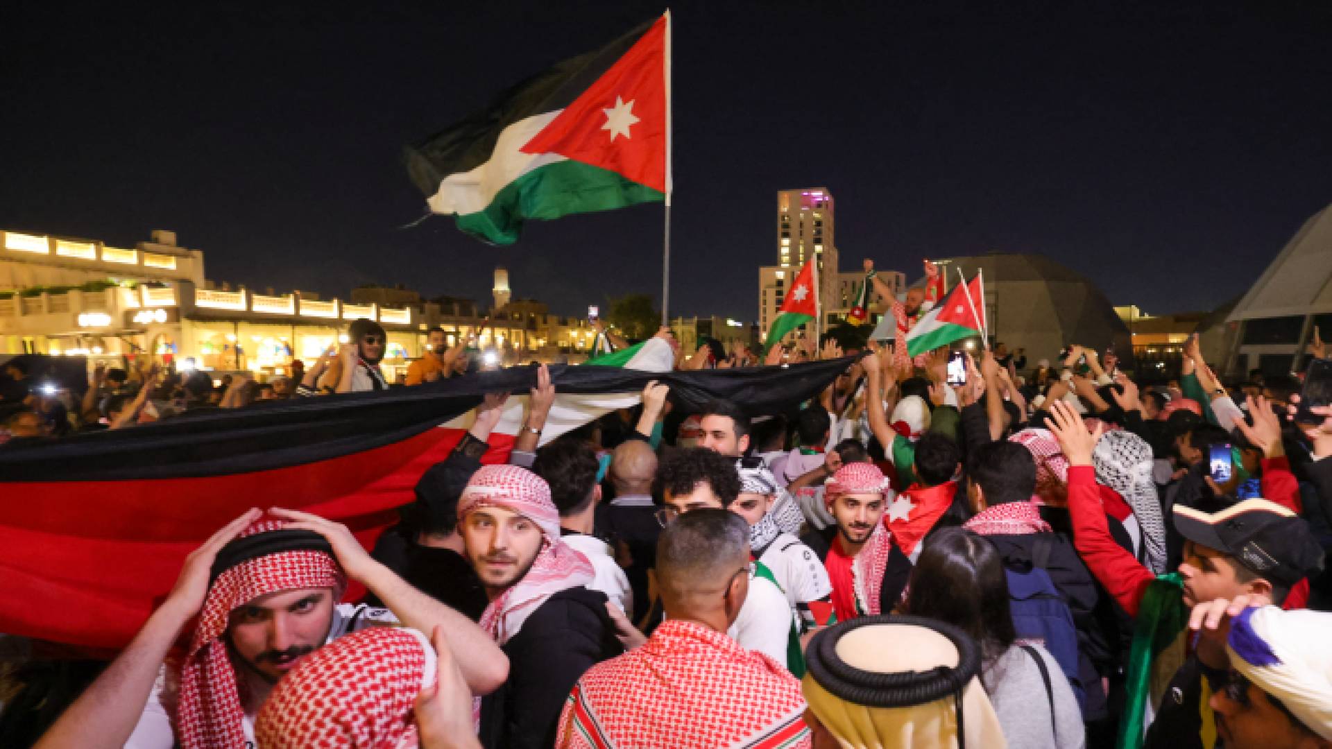 الجماهير الأردنية في قطر