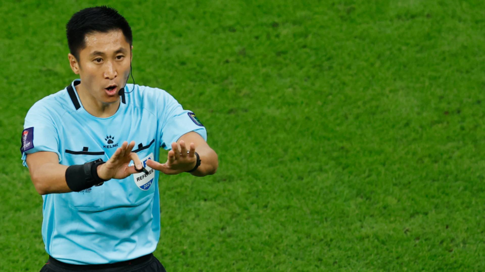 حكم مباراة النشامى وقطر في نهائي آسيا