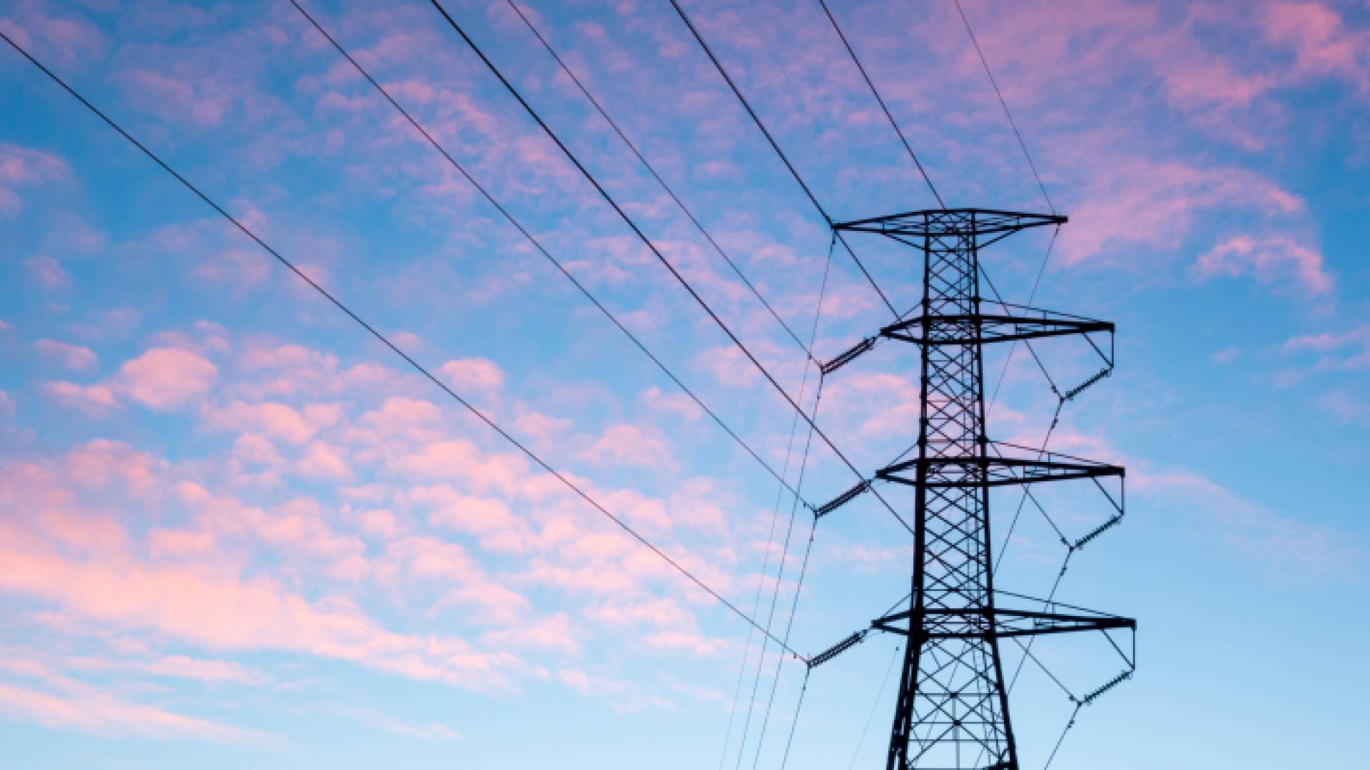 خطوط كهرباء - تعبيرية