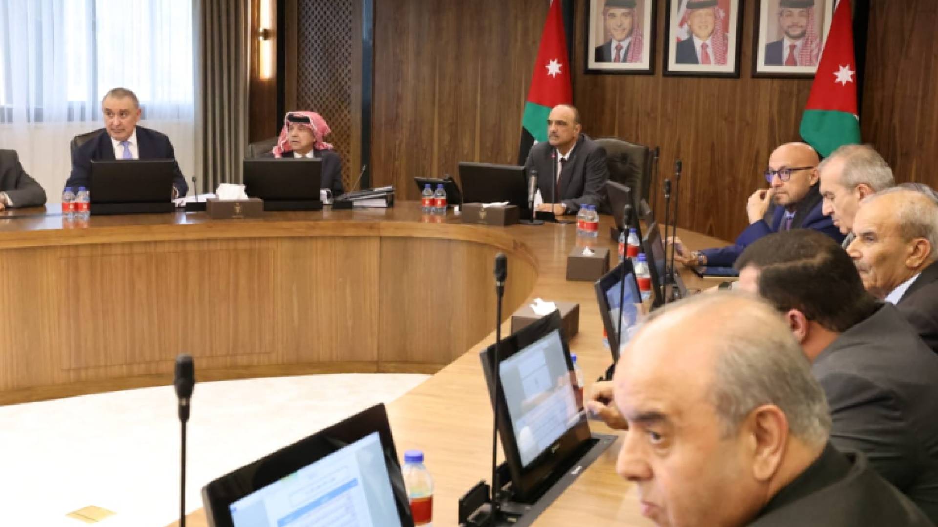 مجلس الوزراء