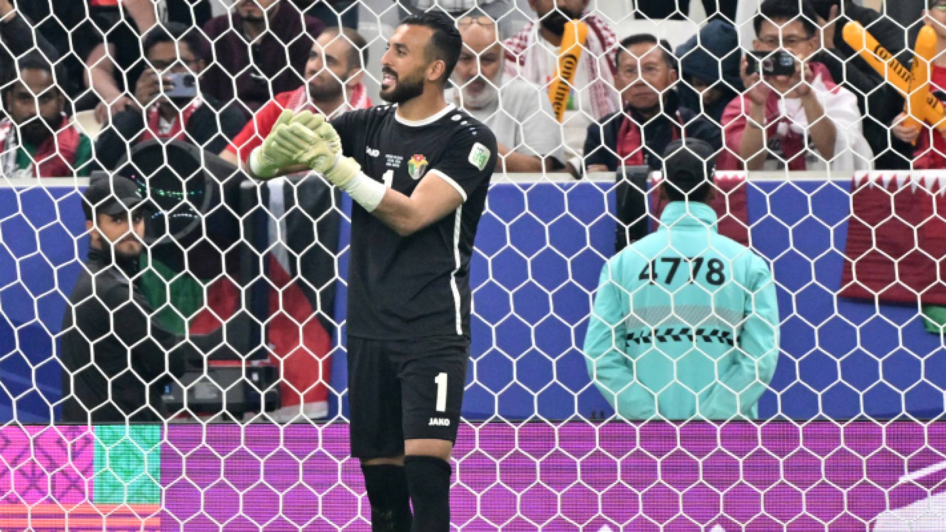 يزيد أبو ليلى حارس مرمى النشامى