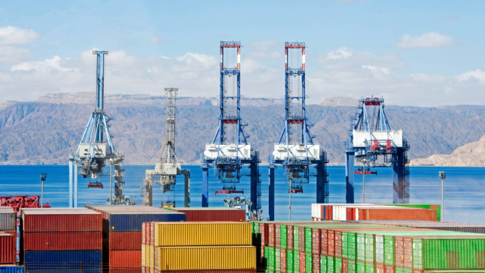 ميناء حاويات - أرشيفية