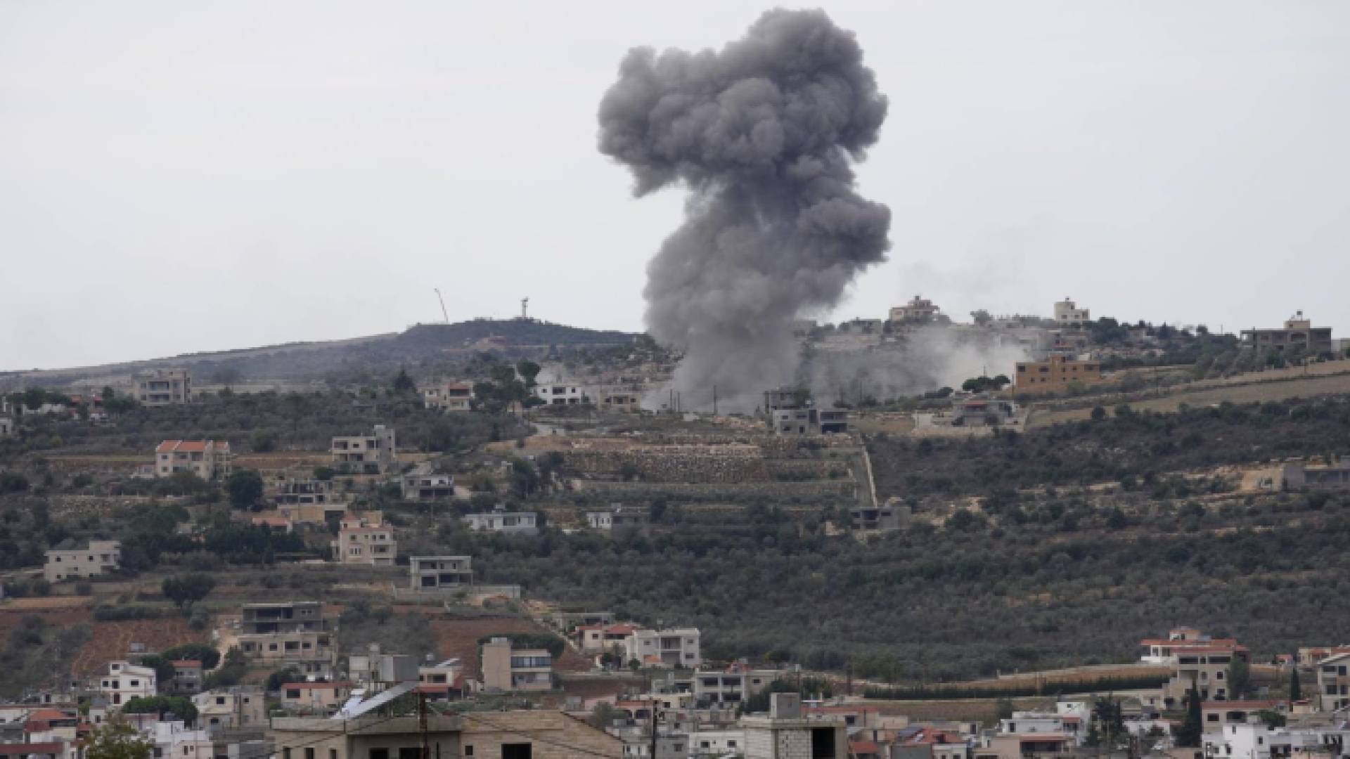 قصف عنيف على جنوب لبنان